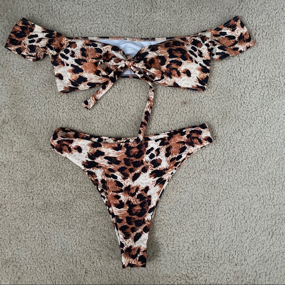 BNWT leopard tie bikini